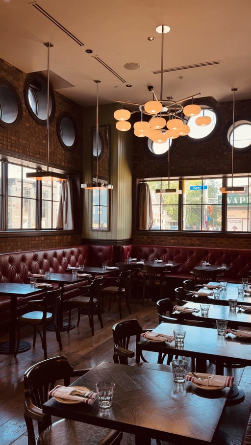 Had the chance to check out @archiestoronto , located inside the @broadviewhotel , and it’s quickly become one of my favourite new spots in Toronto’s east end.
 This retro-inspired restaurant has a laid back atmosphere making it the perfect place to get together with friends. Complete with a jukebox, photo booth, and pool table, the space is both fun and interactive, creating a nostalgic setting for a great night.
 The menu is simple but well executed, offering elevated takes on classic comfort food. Every dish we tried was delicious, so it’s hard to pick a favourite—but the fries absolutely stole the show. They were easily some of the best I’ve ever had.
 If you’re looking for a new spot with great food, a relaxed vibe, and plenty of personality, this one is definitely worth a visit.

📍Archie’s
106 Broadview Avenue, Toronto, ON