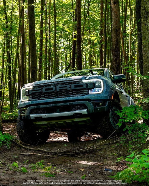 The Ford Ranger® Raptor® relentlessly rips through rough routes.

📸: @midnightvisual