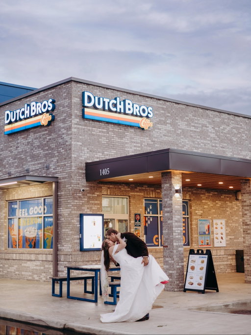 dutch luv is in the air​ 💙