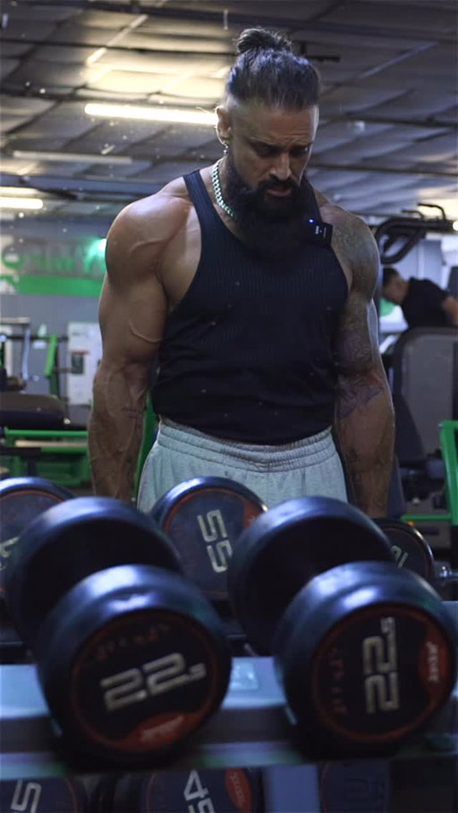 If you don’t train you’ll never get it….. 💪🏼 
———
🍿 New Video is now Live on YT (⛓️‍💥 in Bio) - technically part 2 from the previous video -  a FULL Dive into how I build my Shoulders, Instant Fixes for Greater Muscle Growth AND Testicular Fortitude …. LESS B!tch MORE BEAST!!!

BOOMBabY!