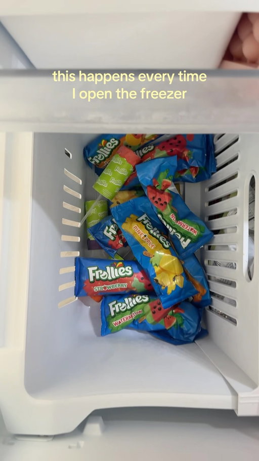 me: “just grabbing ice” my frollies: “😀👋” 

#thishappenseverytime #dessert #icepops #frollies #freezer