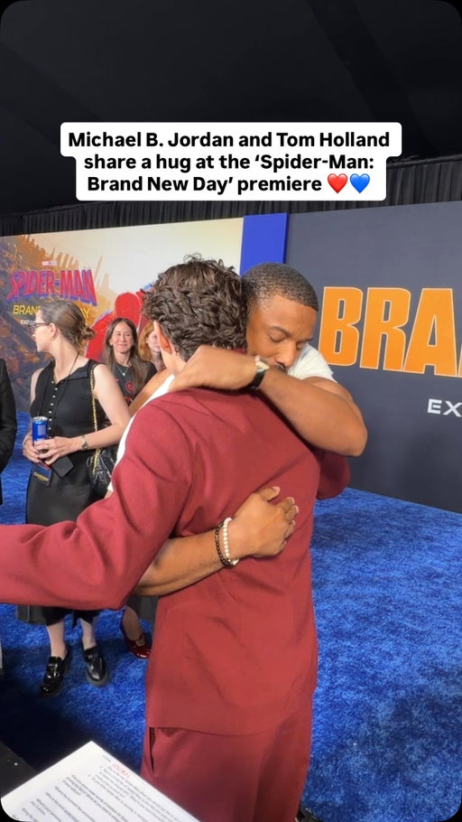 When Erik Killmonger met Peter Parker. 😍

Michael B. Jordan made a B-line for Tom Holland, surprising him with a sweet hug before entering the premiere for #SpiderManBrandNewDay in Los Angeles. 

#Marvel #Zendaya