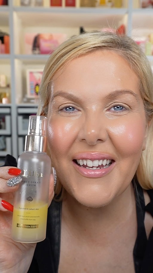 @dalba_global first spray serum is here to make your dry, crusty, dehydrated skin GLOW BABY GLOW
Truth is, all you needed was a proper oil-based mist to give your skin that instant yet lasting hydration. 

Use ELLENXDALBA for extra $$ off when shopping on Amazon US.

#dalba #dalbaFirstSpraySerum #muahack #dryskin #makeuptips