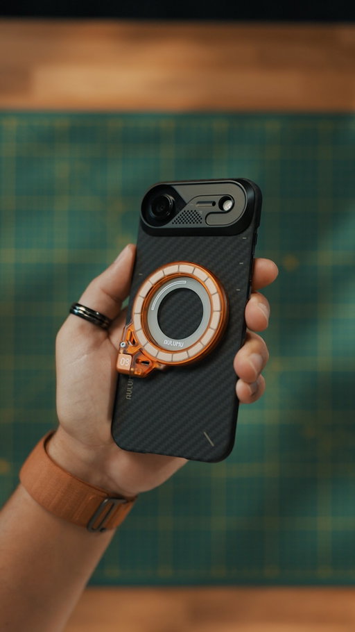 Aulumu G09 e G09 Ghost 🤟🏼😎

Quante volte vi é capitato di dover appoggiare al tavolo il vostro iPhone per vedere un video, fare una video chiamata, una call di lavoro??

Questo accessorio di @aulumu_official é super modulare, super magnetico ( il magnete 🧲 é veramente potente ) pratico da avere sempre con sé e molto stiloso dato che é disponibile in varie colorazioni. 🤟🏼😁

Io ne ho uno sempre con me e lo sposto a seconda del telefono che sto usando tra iPhone 17 pro max e iPhone Air.

Vi lascio il link in Bio 🔗

#iphone17promax #iphoneair #aulumu #g09 #appleaccessories