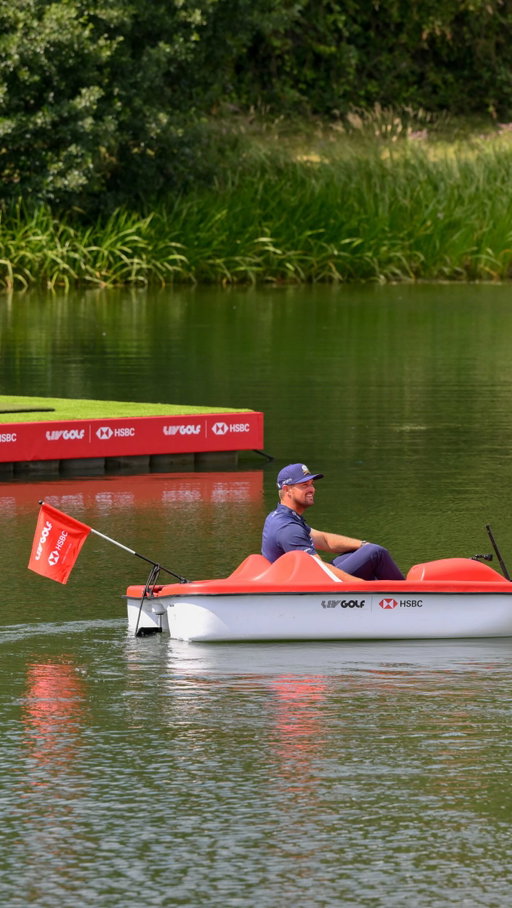 Bryson DeChambeau takes on his craziest hole-in-one challenge yet. 🤯

@brysondechambeau has 60 minutes to complete three shots, but the final one might be the toughest yet: a hole-in-one from a floating platform. 😲

Will he complete the challenge? 👀⛳️ 

#HSBCgolf #LIVgolf #golf #brysondechambeau