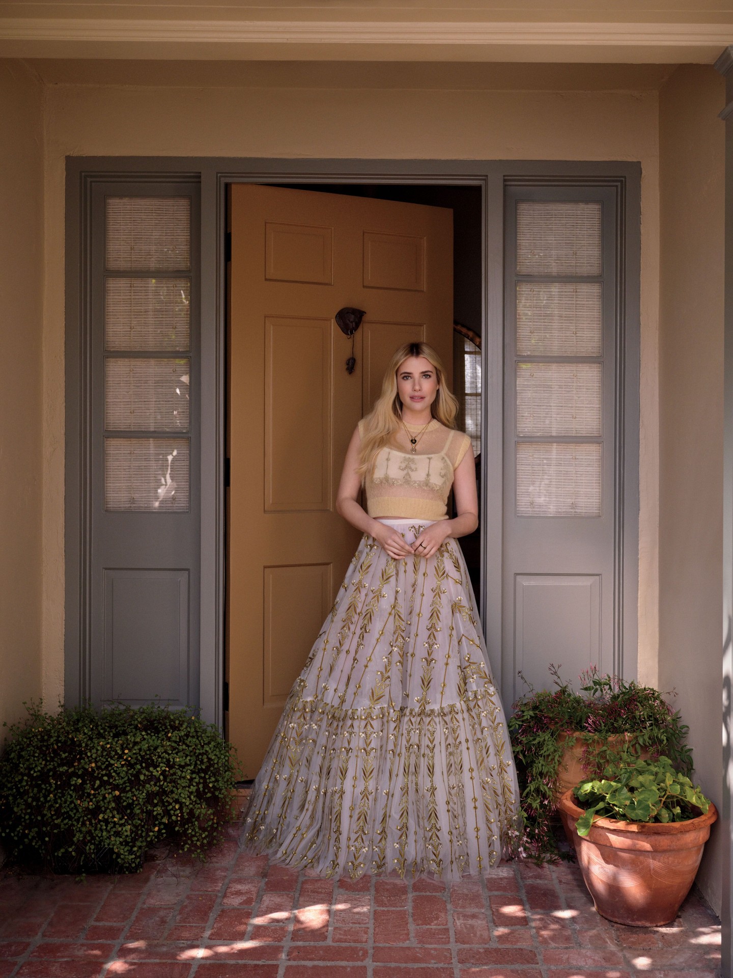 Congratulations are in order for @emmaroberts, who recently tied the knot with Cody John!

We’re looking back at Roberts’s former Los Angeles home—a cozy, sophisticated retreat she once described as her very own “grown-up dollhouse.” Featured in 2024, Roberts welcomed AD inside the home she created with #AD100 designers Louisa Pierce and Emily Ward of @pierceandward, filling it with beloved books, vintage finds, treasured art, and plenty of personality.

Revisit the full tour at the link in bio. Photography @michaelcliffordphotography; Fashion styling @elkin; Interior Styling @amykchin; Words @chelseahodson_