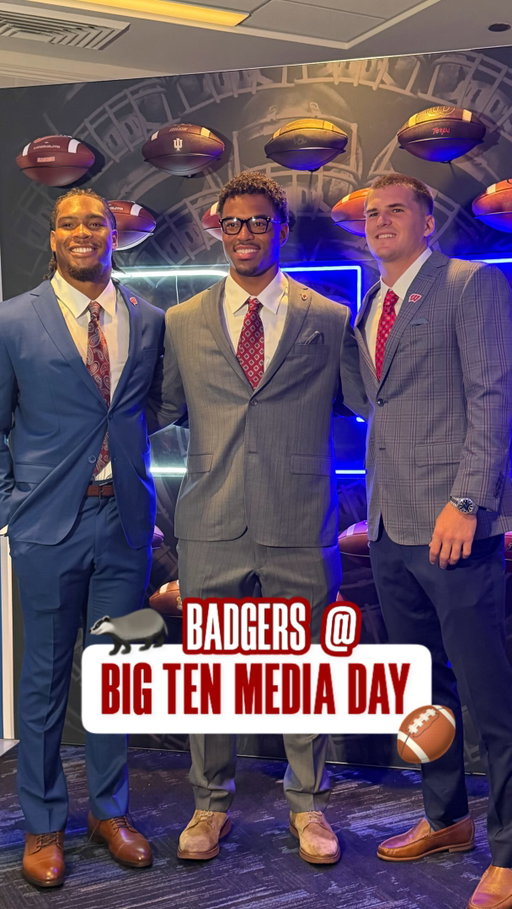 Badgers checking in from Chicago for @b1gfootball Media Day 🫡

#OnWisconsin x #B1GMediaDays