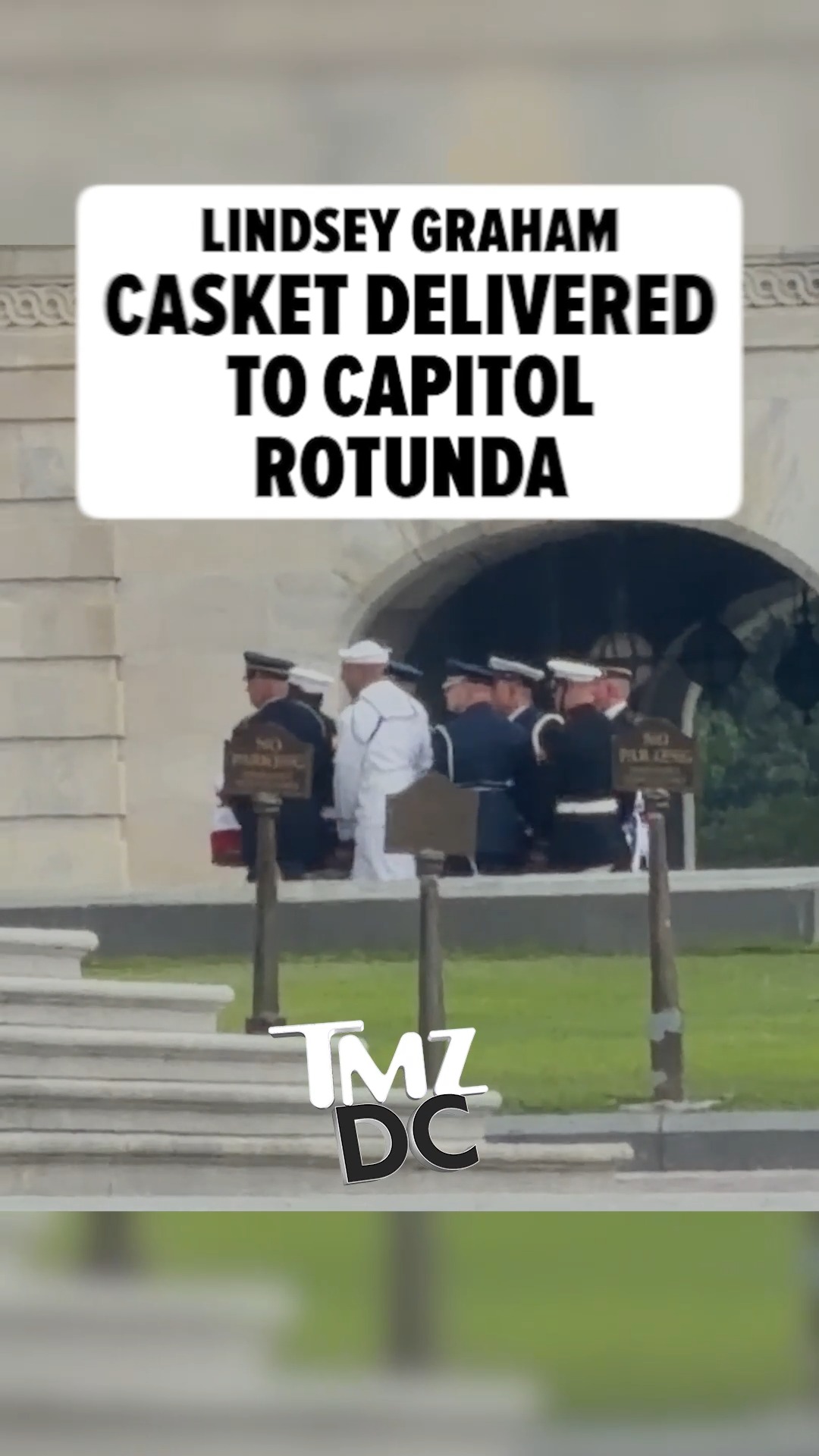 TMZ DC's Charlie was on Capitol Hill Tuesday morning ... capturing Lindsey Graham's casket as it arrived at the Capitol Rotunda. 🙏