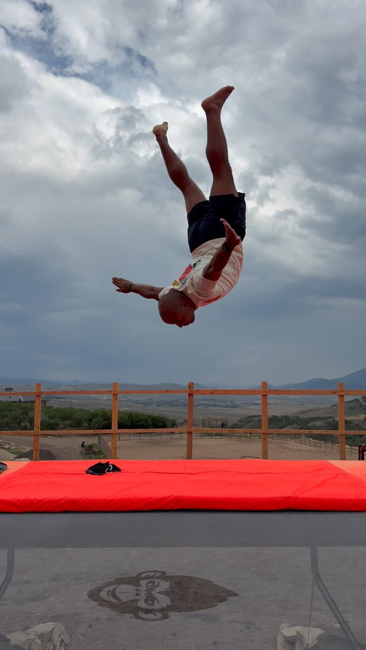 Another Day Another “Domicide” at the Bowlen Compound 

🎥 - @kaleb_mclain_ 

#Trampoline #Challenge #Flips