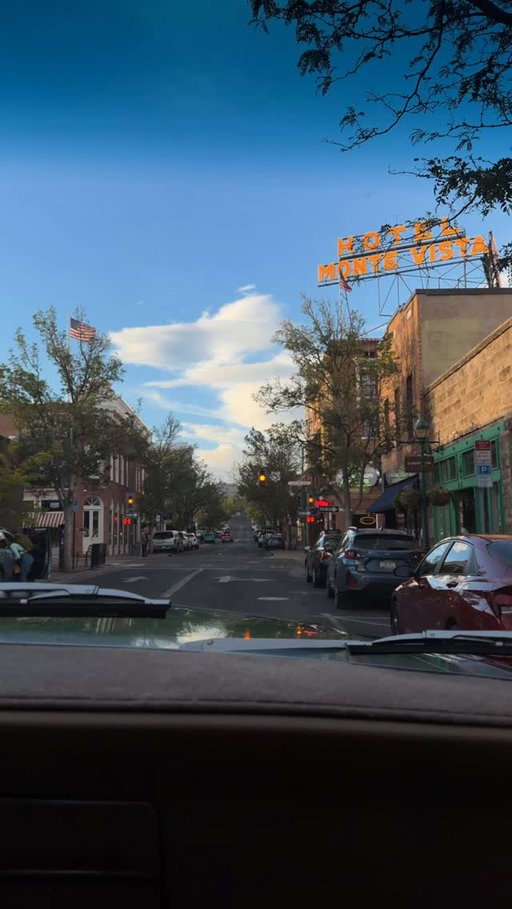 Save for your future weekend trip to Flagstaff probably one of my very favorite places in Arizona! 

What are some of your favorite foodie spots?
