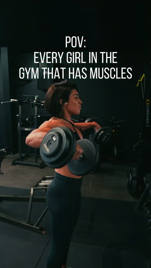 To my fellow women with muscle… 🙋🏻‍♀️🙋🏻‍♀️ Raise your hand if you had this interaction once or prob many times at the gym. If only they knew what I was actually thinking in my head. This won’t happen by accident. Promise!

And seriously, wtf does Errrrrrr look like?!!