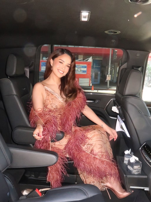 Hosted Red Carpet for the Premiere of Spiderman! I was holding back tears interviewing Zendaya lol😭 A day I’ll never forget ahhhhhh

Thank you @SonyPictures & @SpiderManMovie
Dress @marialuciahohanofficial
Shoes @casadei
Jewelry @djula @kallatijewelry
Bag @viviennewestwood
Stylists @daniandemmastyle 
Nails @nailrmoon 
Makeup/hair @tellytyme
