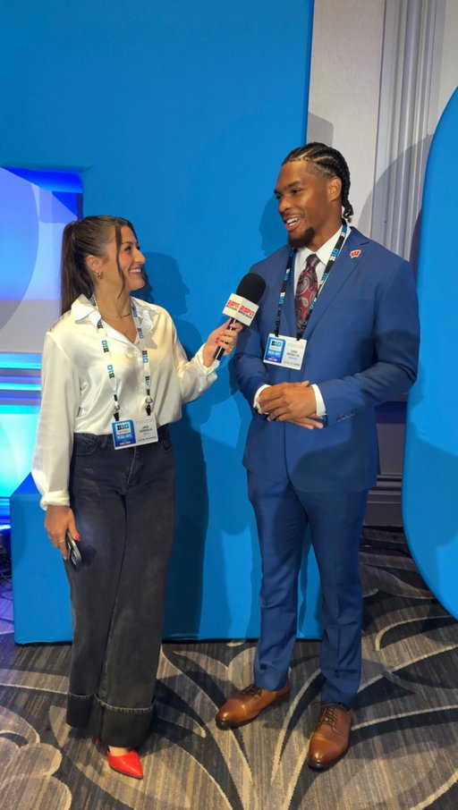 @chris_brooksjr2 tells us the truth about his teammates 🤣

#bigtenfootball #badgers #wisconsinfootball #wisconsinbadgers #mediaday