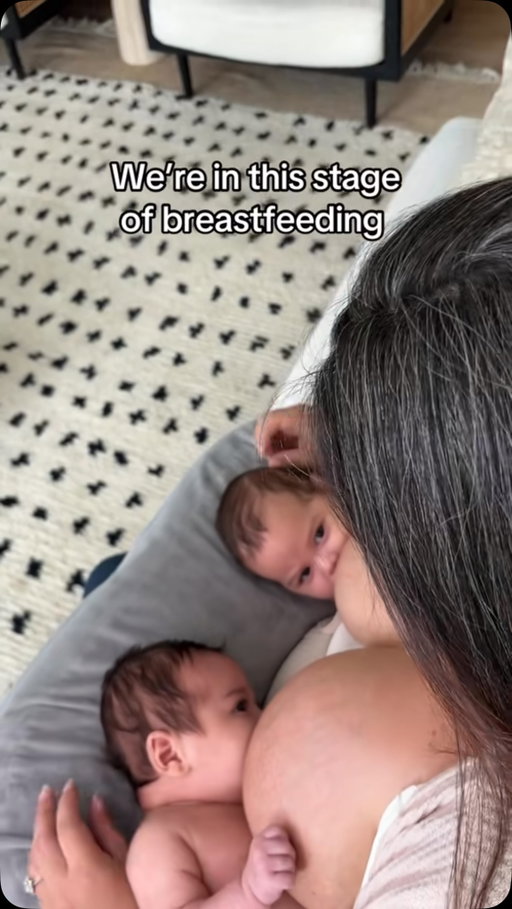 Love having staring contests during feeds like these 💖👀

#breastfeeding #twins #nursingtwins #nursingm #breastfeedingmom