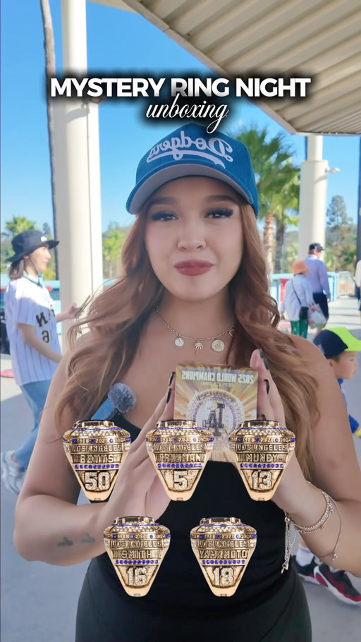 If you’re coming to the Dodgers vs Mariners game tonight, you have a chance to get a World Series ring of Mookie Betts, Yoshinobu Yamamoto, Max Muncy, Freddie Freeman or Will Smith 🤩

Which one would be your choice?

Unbox with @dreaaroo 🙌

#losangeles #dodgers #dodgerstadium