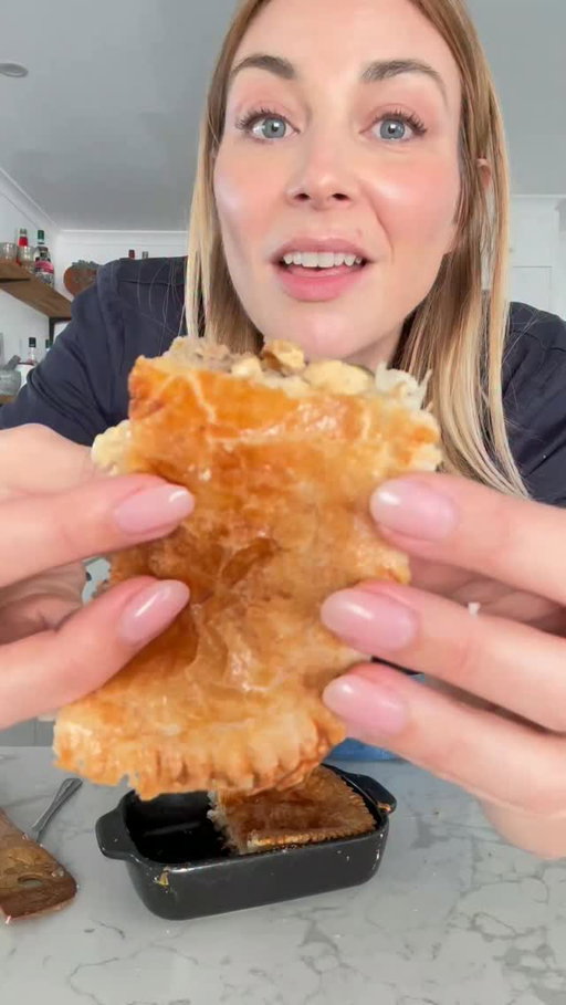 Cheeseburger Pie?! The internet made me do it. 🍔
