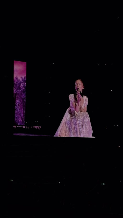 Ariana Grande. Montreal. A night I’ll never forget..
@arianagrande 

#mtl #arianagrande 
#arianagrandefans