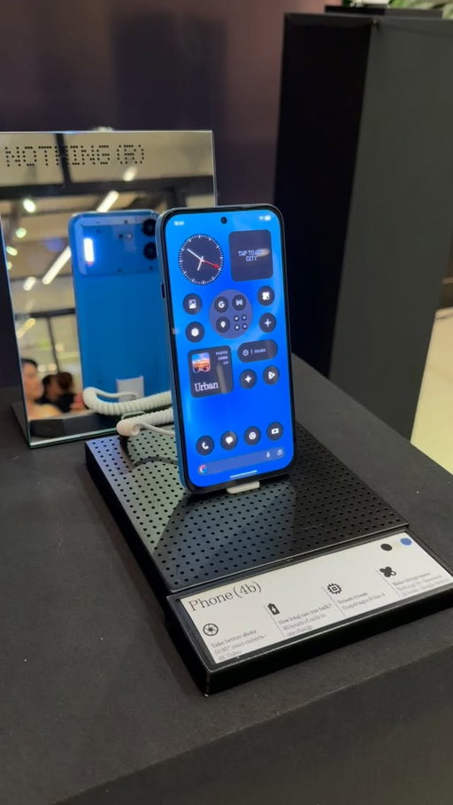 The Nothing Phone (4b) is now official in the Philippines! It packs a Snapdragon 6 Gen 4, 50MP shake-free camera, 120Hz AMOLED display, 5,200mAh battery, Glyph Bar, and Essential AI. Get yours at @digitalwalkerph for only PHP21,990!

Would you pick this over the competition? 👀

#NothingPhone4b #Nothing #Phone4b #Android