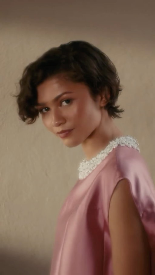Introducing Zendaya as the new Prada Beauty Global Ambassador, fronting Paradoxe.   “I love how Paradoxe celebrates complexity, capturing both strength and vulnerability without trying to frame or define someone. For me, the fragrances we choose are a reflection of how we move through the world. Joining the brand feels like a completely natural extension of that mindset, especially since Paradoxe was already a personal favorite.” — Zendaya  @zendaya #Prada #PradaBeauty #PradaFragrances #PradaPeople
