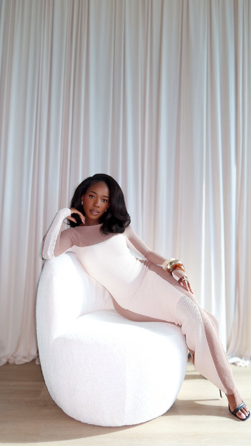 Cream and white never miss 🤍 Which look is your favorite?
.
.
.
.
.
.
.

cream and white outfits, neutral outfit inspiration, pre fall outfit ideas, transitional outfits, cream outfits, white outfit ideas, elegant outfit inspiration, fall fashion inspiration