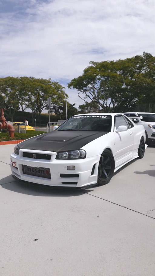 Pick a Skyline!🔥
Both R34's built by: @mickeyandrade
White GTR owner: @mickeyandrade
2 Fast 2 Furious R34: @throtl
Video by: @CreatorNate

#fastandfurious #magnaflow #throtl #roundcatgarage #gtr