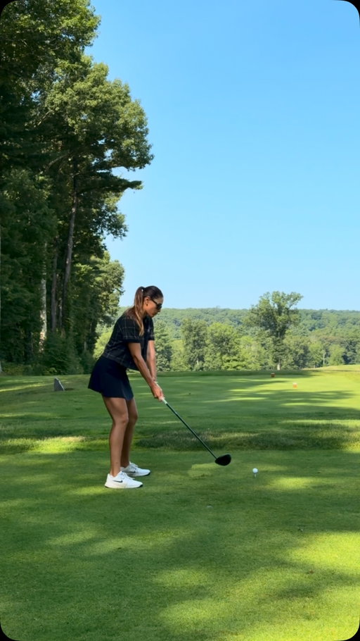 See ball hit ball 🏌🏼‍♀️
•
•
•
#golf #golfswing #swing #driverswing #golfer