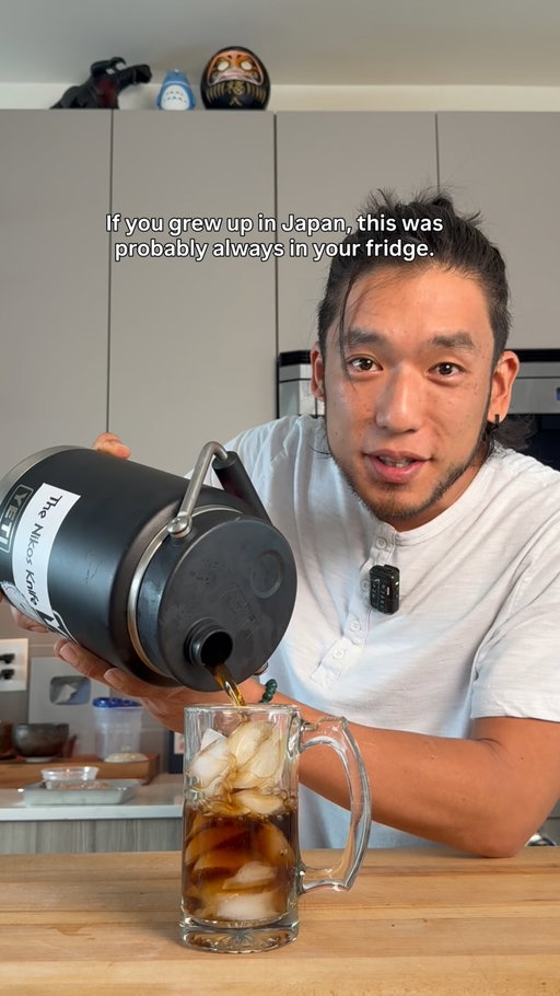 Mugicha (Japanese roasted barley tea) is the drink I always associate with summer in Japan. ☀️

If you grew up in Japan, chances are there was always a pitcher in the fridge. In this reel, I’m showing three easy ways to brew it: cold brew, hot brew, and a quick brew over ice.

It’s naturally caffeine-free, incredibly refreshing, and one of those everyday things that instantly takes me back to childhood summers.

What’s another everyday Japanese food or drink you’d like me to share next? 👇🇯🇵