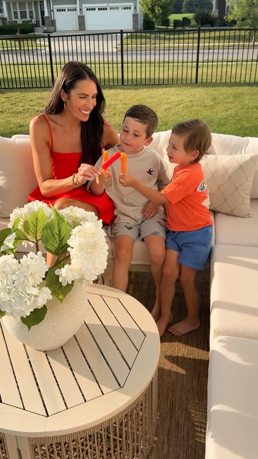 Who else cringes when they see someone bite into something cold? 🥶💖 I’ve been loving the @sensodyneus Advanced Whitening Plus - It provides 24/7 sensitivity protection* and dual action whitening so I can enjoy cold treats with the boys for summer! 🍦Pick yours up on your next Costco run! #ad #SensodynePartner *with twice daily brushing