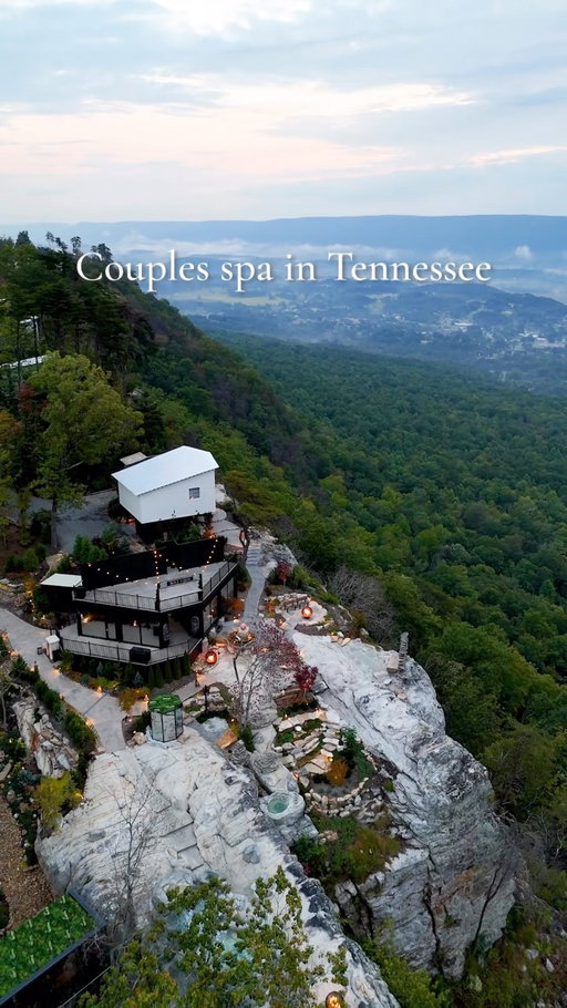 Save this couples spa for your bucket list 🔖

#romanticgetaway #couplesspa #spaday #tennessee