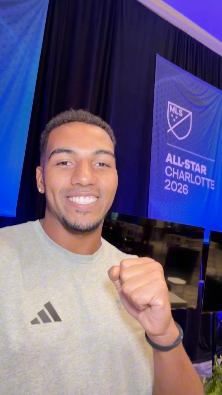 @yannickbright_ checking in before tonight 🤳🏻💫

Watch him represent Miami in tonight’s MLS All-Star Game at 8 p.m. ET. Vamos Yannick! 💓