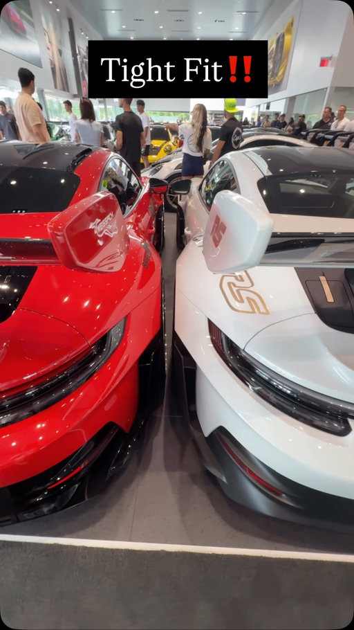 Tight Fit‼️ #porsche #porsche911 #gt3rs #992gt3rs #becauseracecar