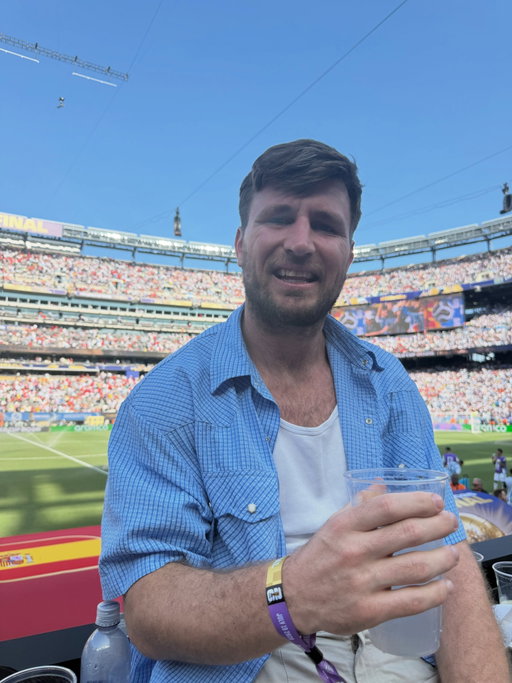 What a crazy time it was, life’s been busy but in a good way. Bucket list ✅ the World Cup final was truely amazing thank you @mcdonaldsau @mcdonalds Also we swam with the pigs 🐷😂