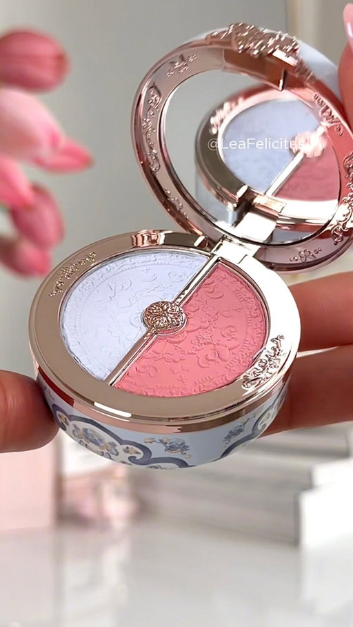 there is no prettier makeup 😌

@flowerknows_global just to cute!! Found it on @yesstyle
not affiliate but you can save with code YESLEA (12% off all orders over $59 USD)

New makeup. Makeup haul. ASMR unboxing. Viral makeup.

#newmakeup #asmrunboxing #makeuphaul #viralmakeup