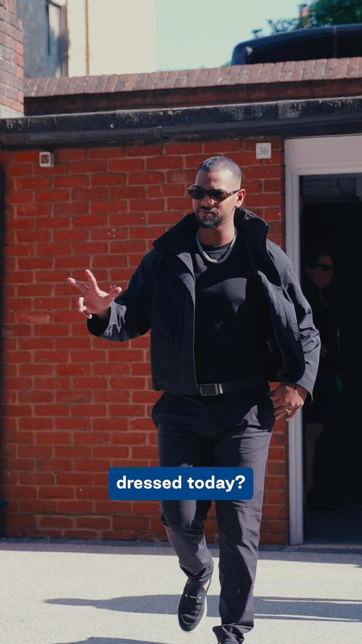 He’s a fashion icon, our Nicky P 🕺

#MILondon 💙💚