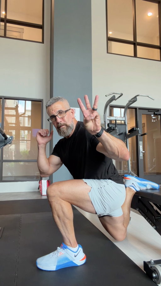 4 Point Exploding Leg Technique🤯😤

Legs explode 5 seconds after completion. Enjoy🤙🏼