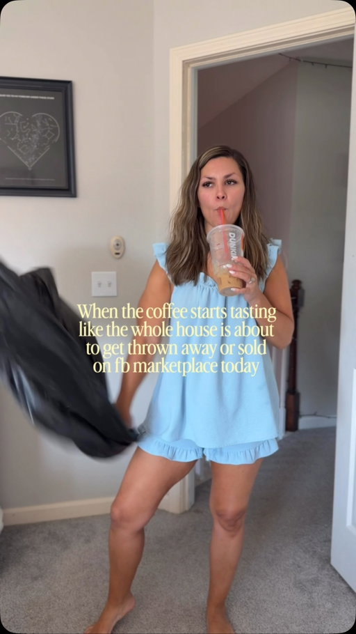 HIDE YOUR KIDS HIDE YOUR WIFE BC NOTHING IS SAFE…

#decluttering #icedcoffee #cleaningthehouse #relatablemomhumor #momcomedy