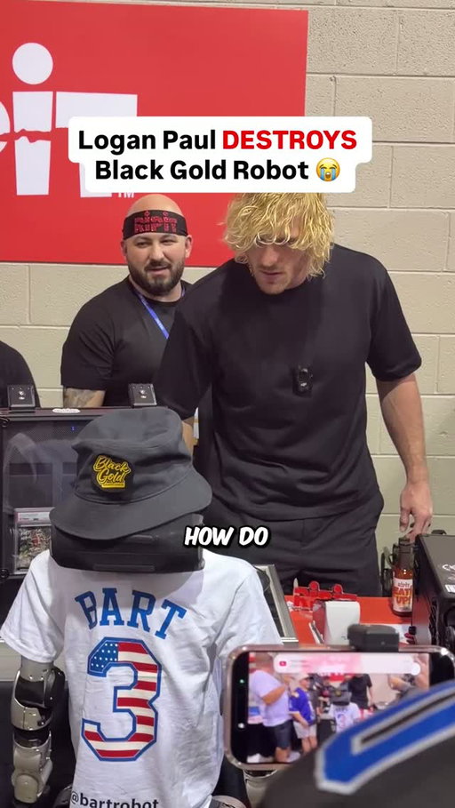 Did Bart deserve that kick from Logan Paul? 😭 #loganpaul #sportscards #nscc #wwe #tombrady #funny @bartrobot_ @loganpaul