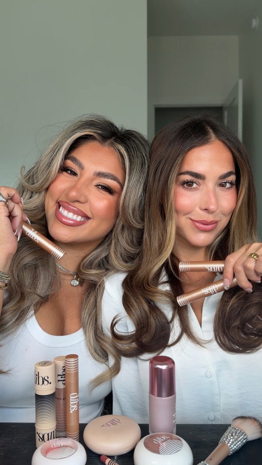 The Edit Stick by @dibsbeauty is officially HERE and of course, the internet’s fav duo needed to provide a proper introduction. With 20 shades, a brightener on one end and concealer on the other, DIBS did their absolute biggest one with this and it’s officially OUT NOW! #DibsPartner #TheEditStick