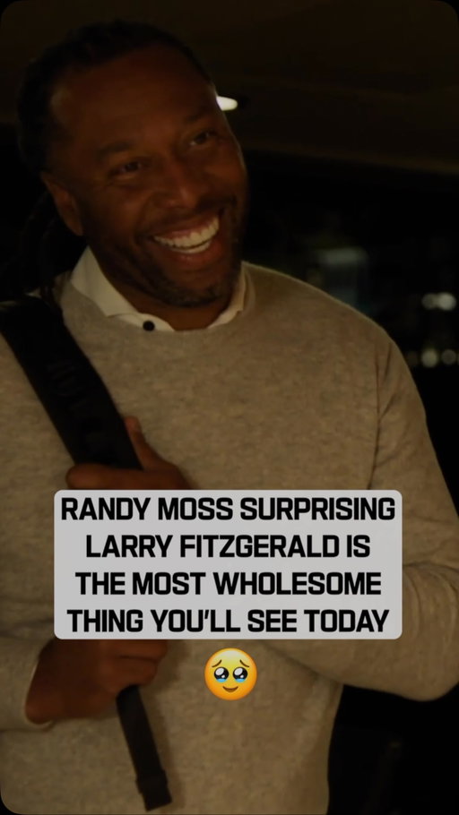 You can feel the genuine love & respect between @randygmoss & @larryfitzgerald ❤️

@ProFootballHOF Enshrinement — Aug. 8 12pm ET on @NFLNetwork
Stream on @NFLPlus