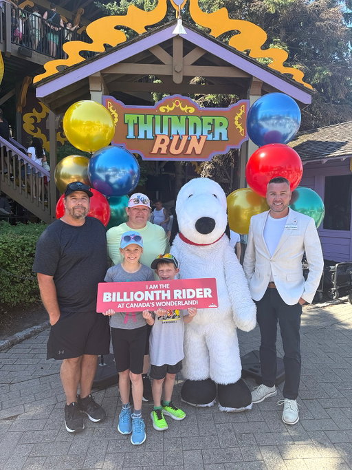MAJOR MILESTONE! 🎢 🎉 
Canada’s Wonderland today welcomed its one billionth rider since opening in 1981! John, Kim, Annabelle and John Jr. from Kingston, ON were the lucky family, with Annabelle being identified as the one billionth rider when they boarded Thunder Run this afternoon. Read all about it in our latest blog via link in bio!