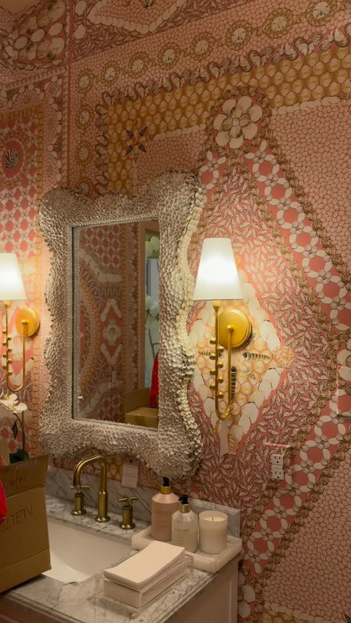 The little details that make a big difference 👏🏻 Let’s have a moment for these fabulous custom sconce shades! Every selfie in this bathroom brings me so much joy. Come see it (and all the other dreamy designs) for yourself in our shop this weekend! 
Open Monday - Saturday from 10-6
Megan Molten
816 Johnnie Dodds Blvd
Mount Pleasant, SC 29464