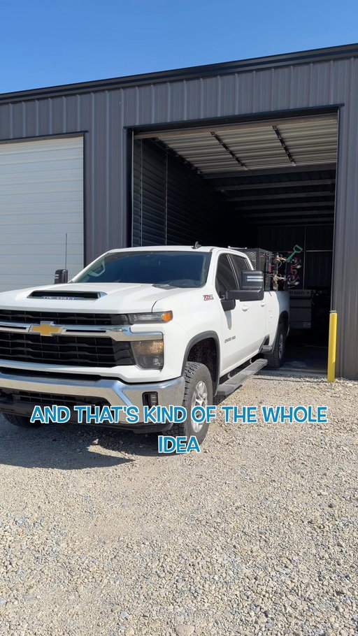 #ad People are the Heartbeat of America and my Chevrolet truck helps me help others every single day. 

Having a truck I can depend on makes all the difference when giving back to the community.

Big thanks to @chevrolet for keeping the heartbeat going! #Chevy #Silverado