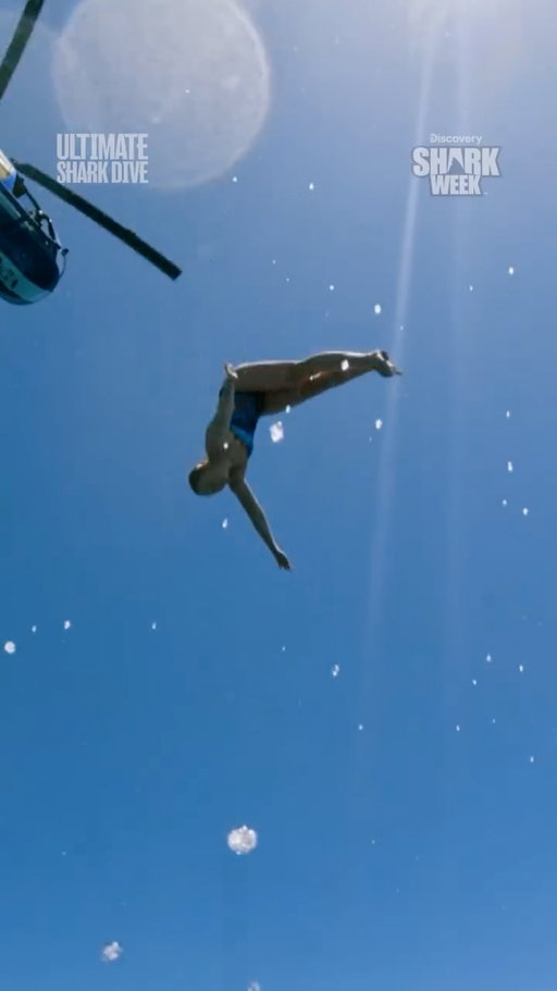 This isn’t just a dive. It’s history! 👏 @mollycarlson1 accomplished the world’s first helicopter high dive into a shark cage! 🚁🦈

Keep watching #SharkWeek on @Discovery!