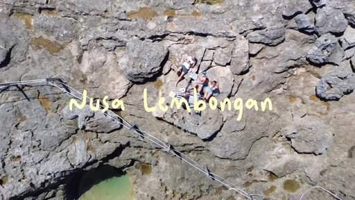 Nusa Lembongan from above!! Paradise only 40 minutes from Bali🤙🏻