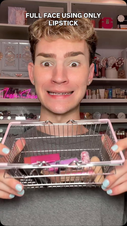 Picking out a full face of only lipsticks!? 💄 

#makeup #viralmakeup #beauty #makeupchallenge #makeuplover