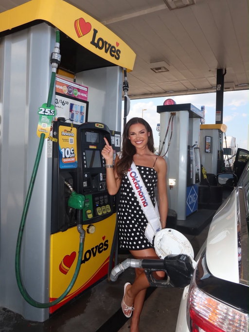Driving thousands of miles 🤝 Stopping at Love’s. @missamericaOK gets it! We’re glad Love’s is a stop on her journey!