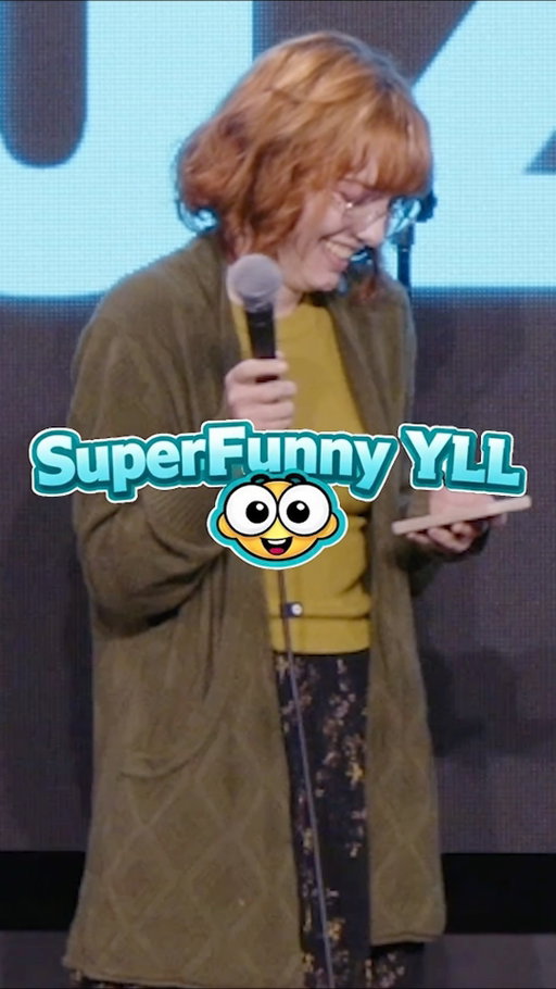 Lunch Lady Vs Cat Lady that's all we gotta say Epic battle back n forth between @lynettelaughs and @8bitbean We think the live crowd got it right.... do you?? Let us know in the comments. Our next show is @superfunnycomedyclub on August 12th! #roastbattle #youlooklike #comedyreels #standupcomedy #lol