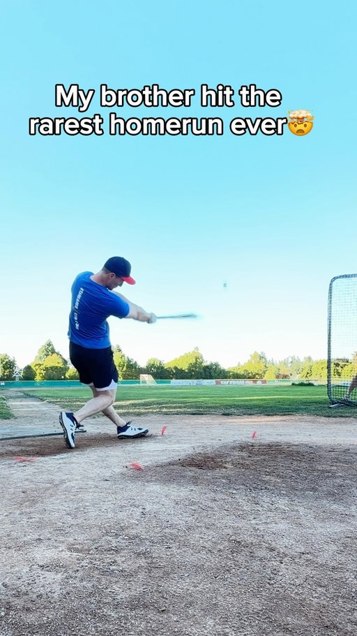 How does this even happen???

#baseball #homerun #viral