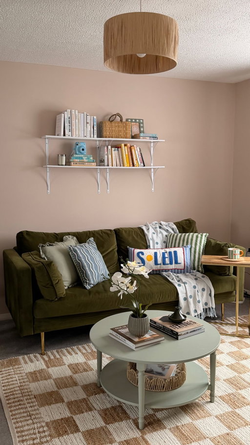 Ad. I know there’s always so much debate about whether it’s worth decorating a rental, but I really think updates like these are so worth it. @argos was the solution by completely transforming my sister’s very grey living room with a few stylish finds and it made it feel so much more like home. And with same-day delivery on most of the pieces I chose, it was all super easy to pull together. What do you think?