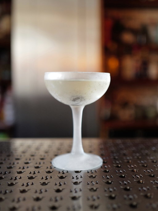 ❄️

Nice cold aircon blasting from 5pm and even cooler drinks served until late: 
In this weather if you are too hot and thirsty, t’was your choice 😈